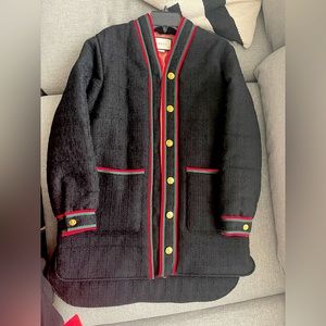 Gucci Winter coat. Size L, worn only once.